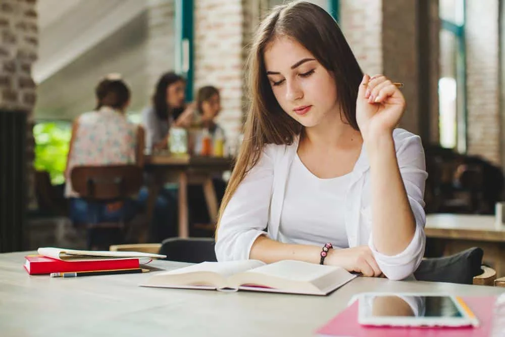 Why Learning French in Dubai Can Boost Your International Career Opportunities